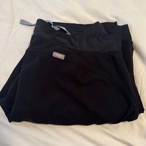 Figs black large pants